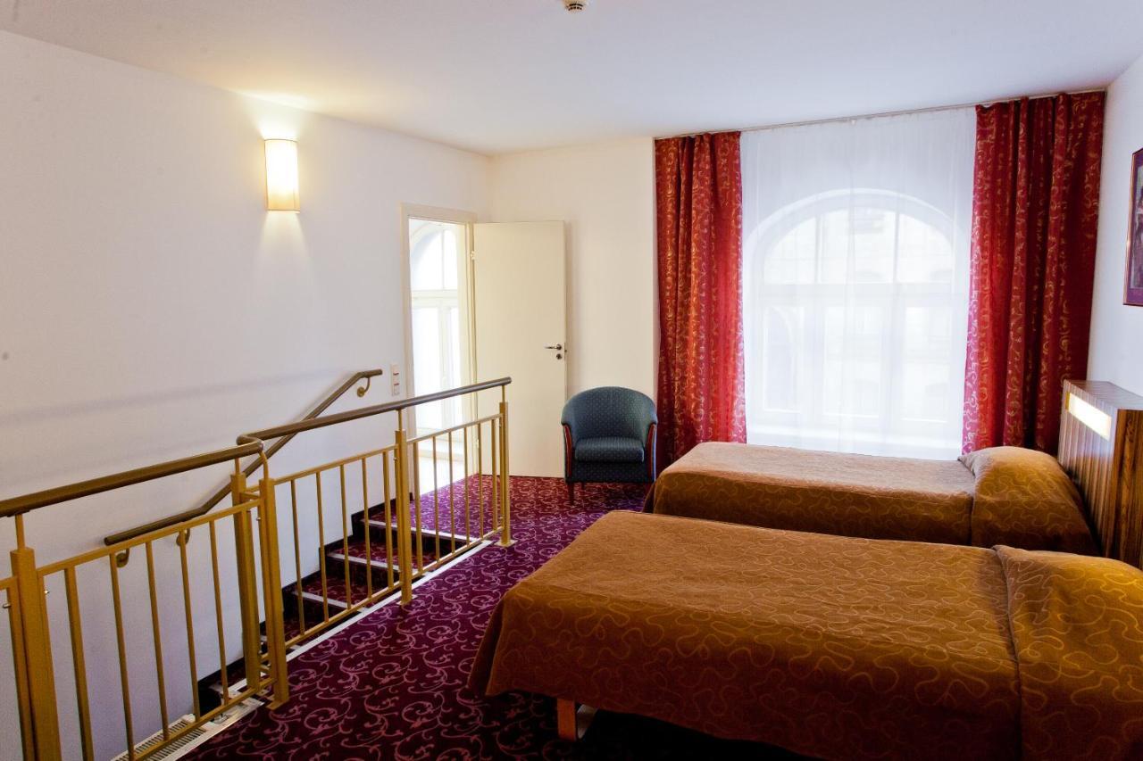 Teater Viesnīca 4*